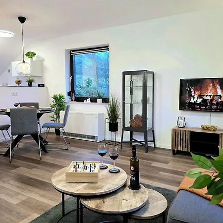Tannenherz Mit Balkon & Bergblick & Naehe Hillebachsee & 2 Schlafzimmer 公寓 *