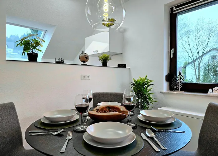 Tannenherz Mit Balkon & Bergblick & Naehe Hillebachsee & 2 Schlafzimmer